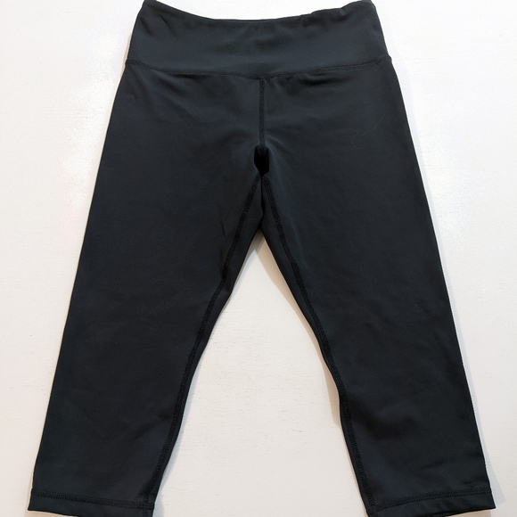 ZYIA Active Womens Leggings Size 6-8 Black Cropped Athletic Run Yoga. - Picture 1 of 4